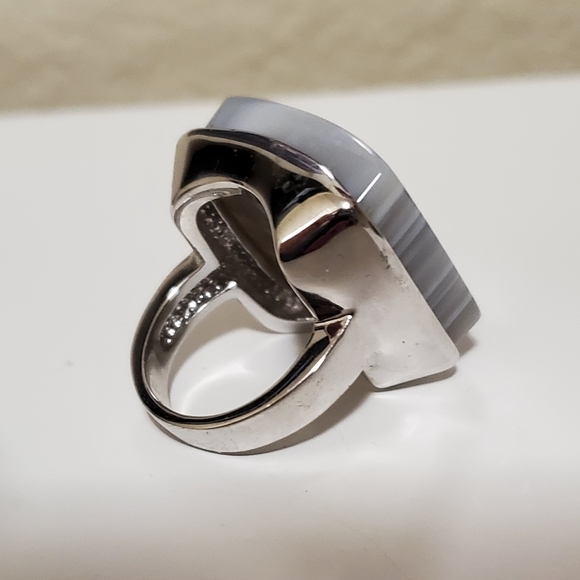 Ring - Picture 3 of 3